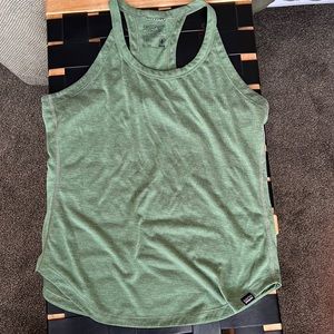 Patagonia women’s tank- size Medium great condition!